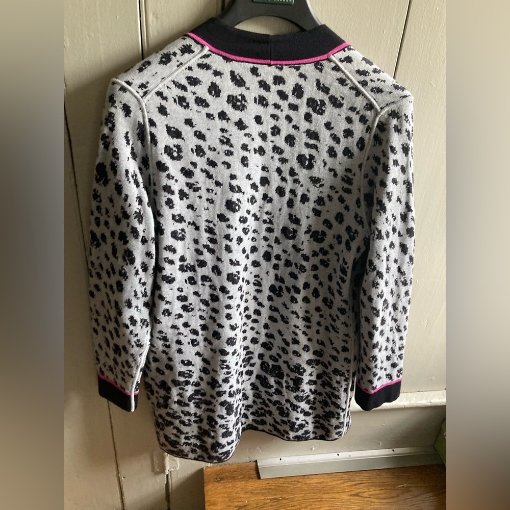 Women's NIC + ZOE Black Animal Print Reversible Cardigan Sweater size PM - Picture 5 of 7